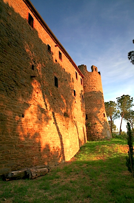9th century Umbrian castle for sale trasimeno