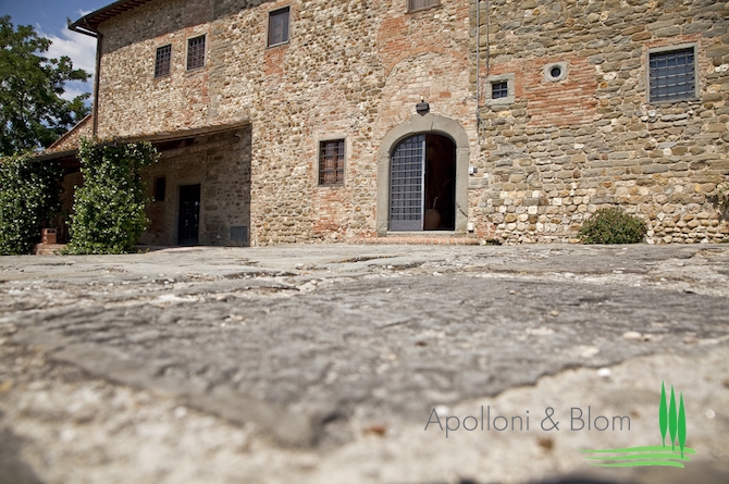 The Sentinel’s Tower: A Tuscan Watchtower Woven with Time