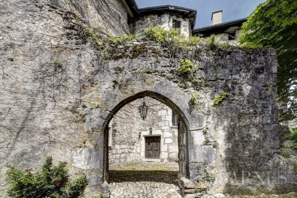 Château des Rêves: A 17th-Century Crown Jewel by Lake Annecy’s Shore