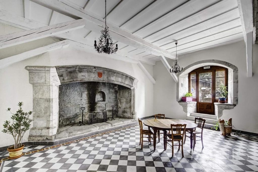 Château des Rêves: A 17th-Century Crown Jewel by Lake Annecy’s Shore
