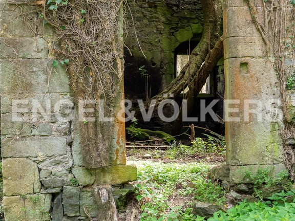 Whispers of the 15th Century: A Plateresque Palace Awaits in Asturias’ Heart - 5