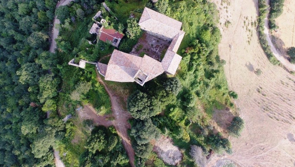 Biscina Castle: Umbria’s Timeless Citadel of Elegance & Legacy - 5