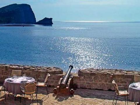 The Crown of Budva: A Medieval Fortress Reimagined for Modern Majesty