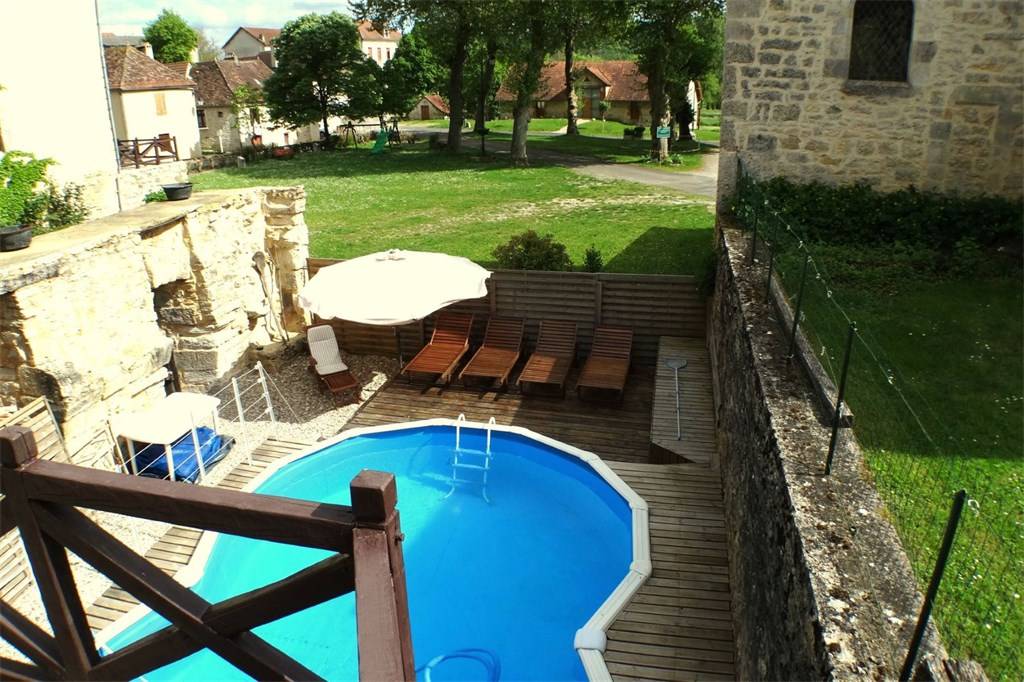 A Timeless Crown: 10th & 17th Century Château in the Lot Valley’s Embrace