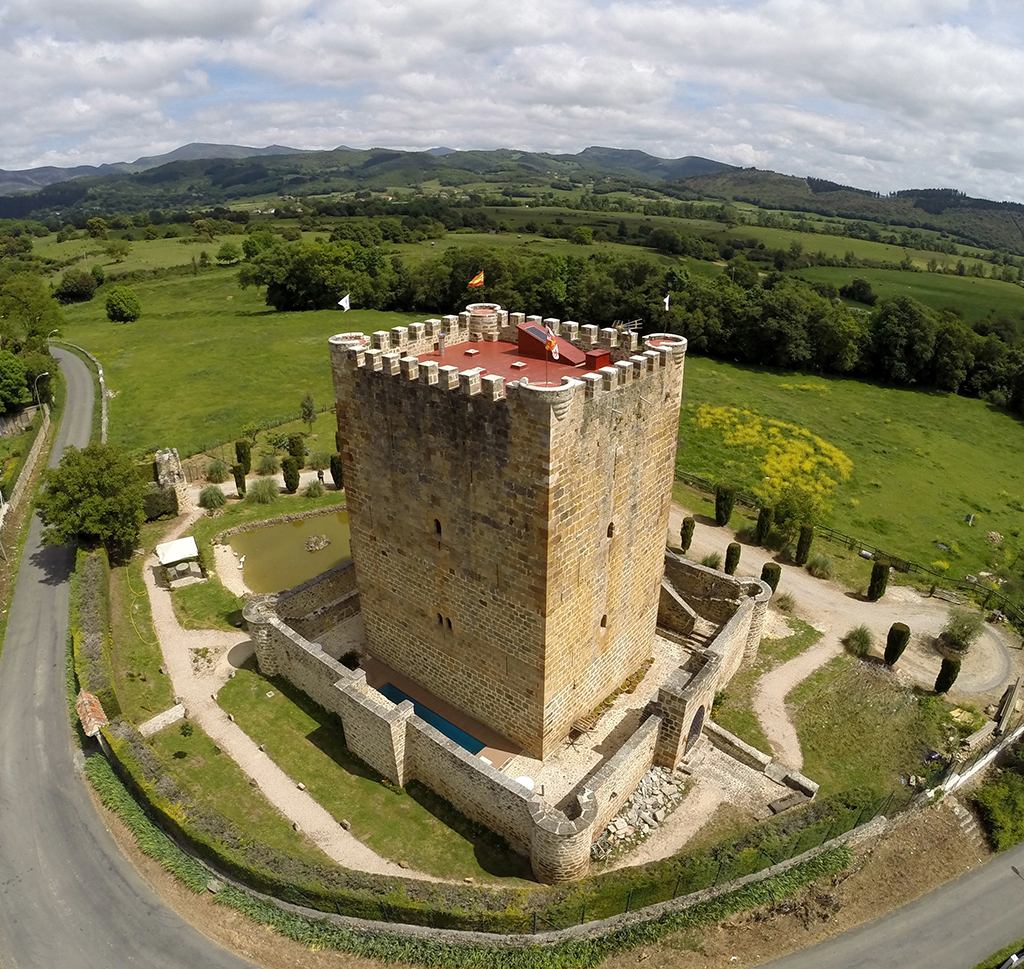 Castillo de los Velasco for sale