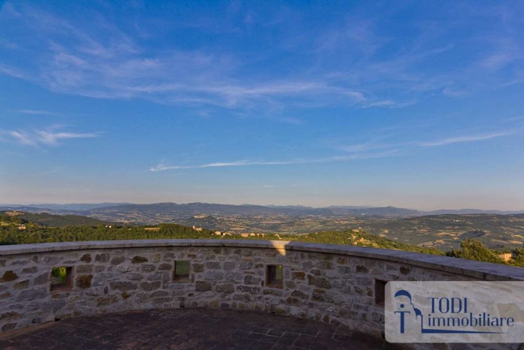 A Crown of Stone: Todi’s Medieval Watchtower Over Eternal Umbria