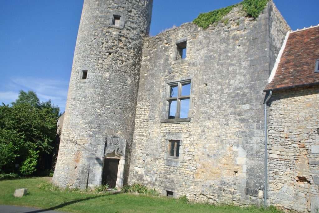 Whispers of 1282: A Fortress Reawakening Between Two Rivers