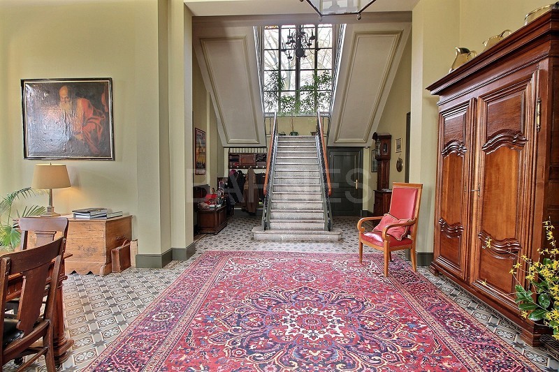 Whispers of 1894: A Belgian Château’s Timeless Embrace
