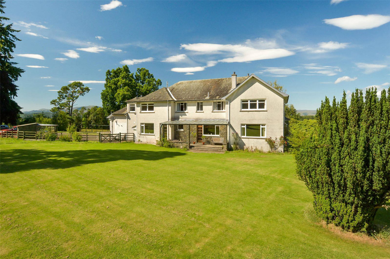 £730k Perthshire, SCOTLAND. Castle and House for Sale Castleist