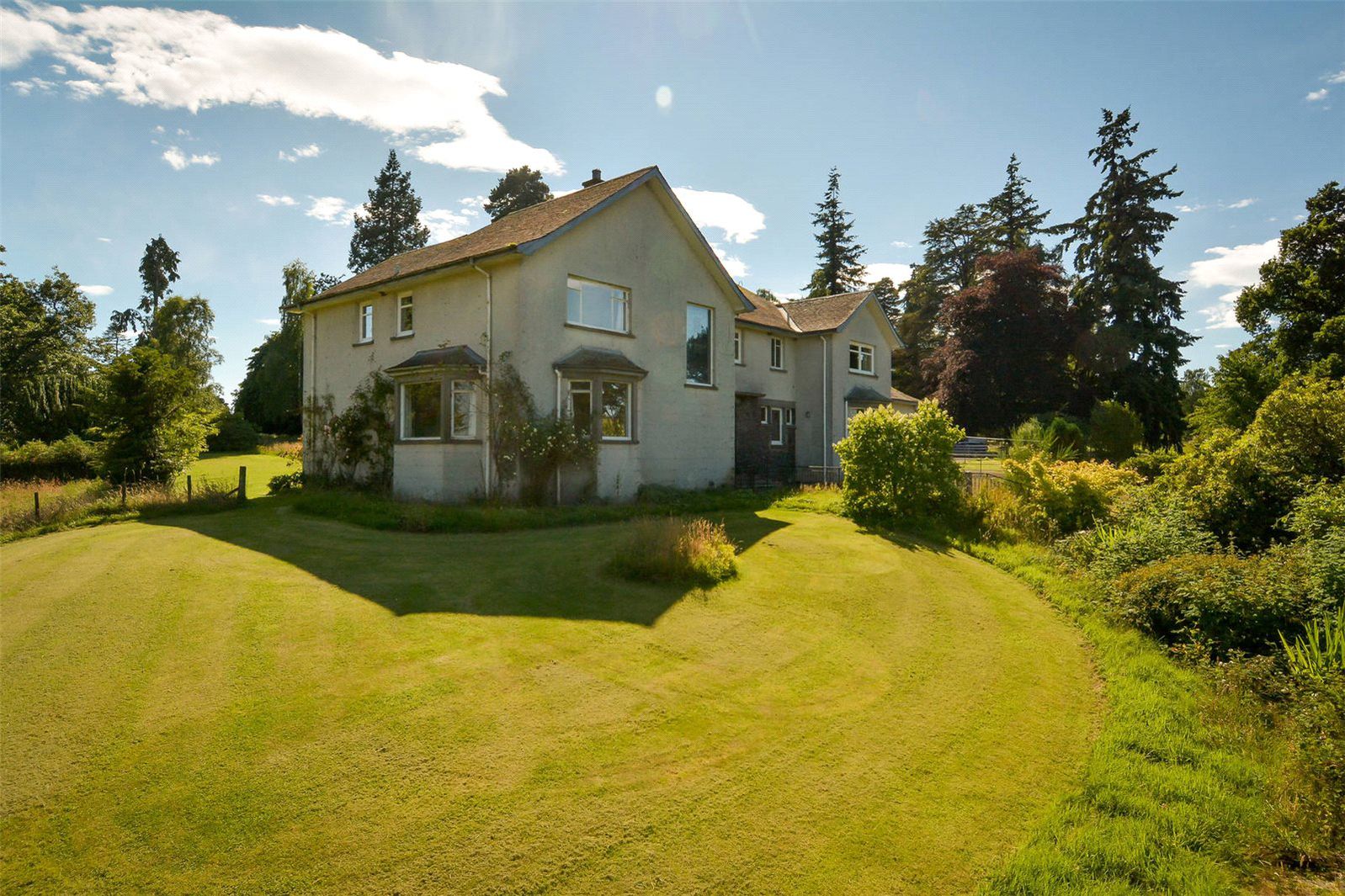 £730k Perthshire, SCOTLAND. Castle and House for Sale Castleist