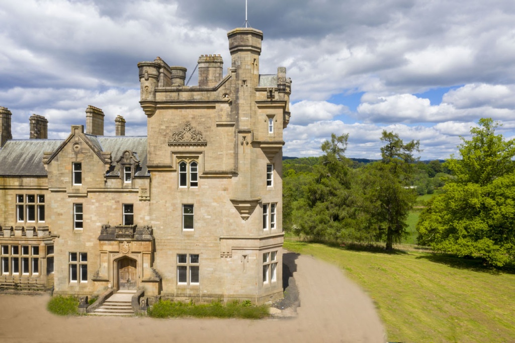 Whispers of Loch Lomond: A Baronial Castle Retreat