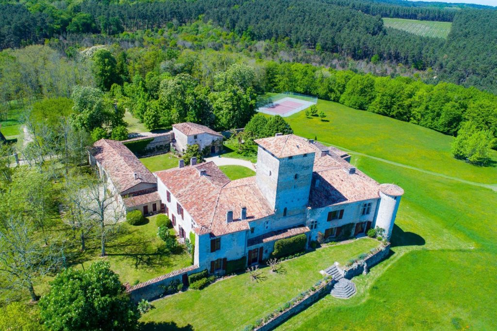 Damazan Agen France Castle for sale