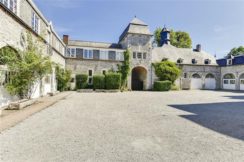 Whispers of the Behoude: A Timeless Castle Sanctuary in Belgium’s Golden Triangle