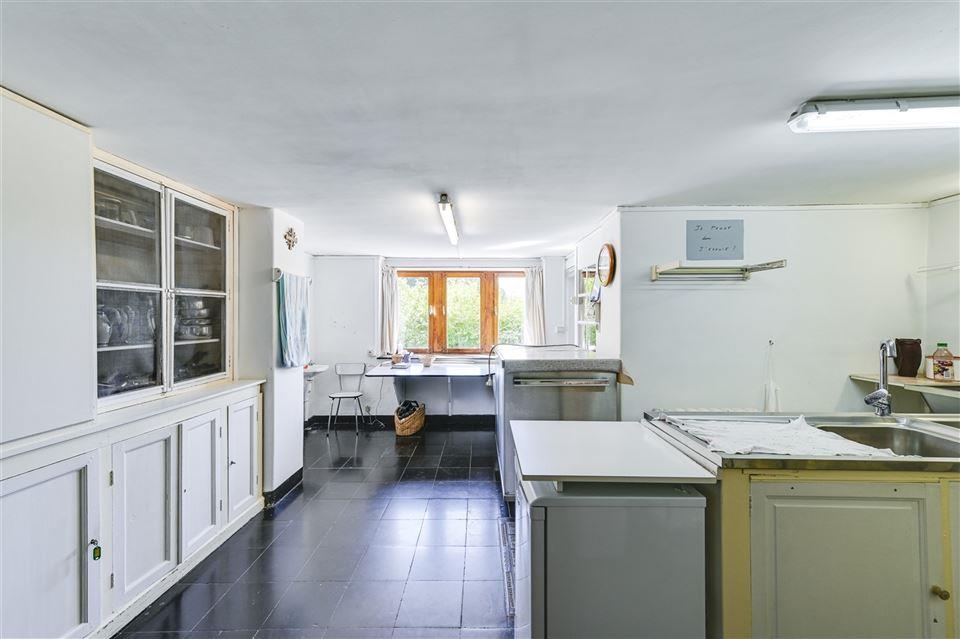 Whispers of the Behoude: A Timeless Castle Sanctuary in Belgium’s Golden Triangle - 5