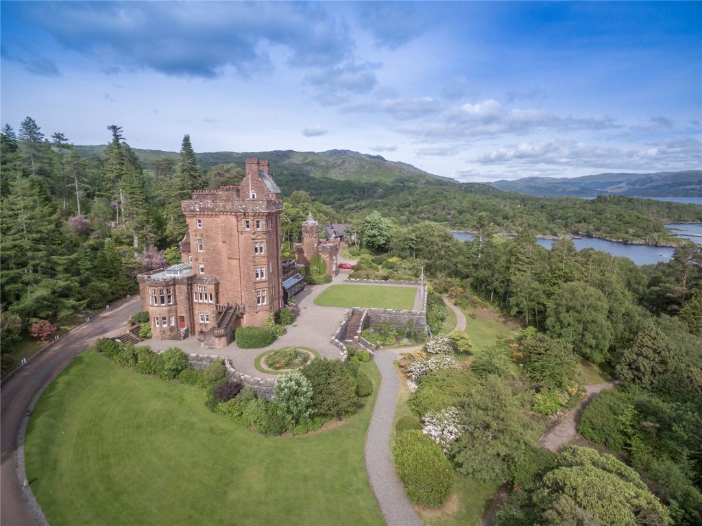 Glenborrodale: A Highland Crown of Sandstone & Whispering Isles
