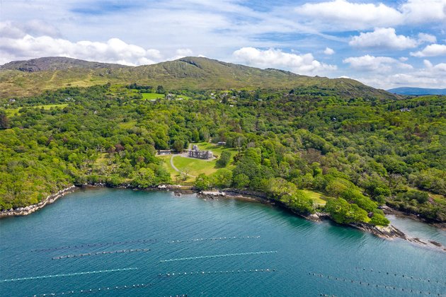 Where Legends Whisper: Glengarriff’s Crown Upon the Wild Atlantic