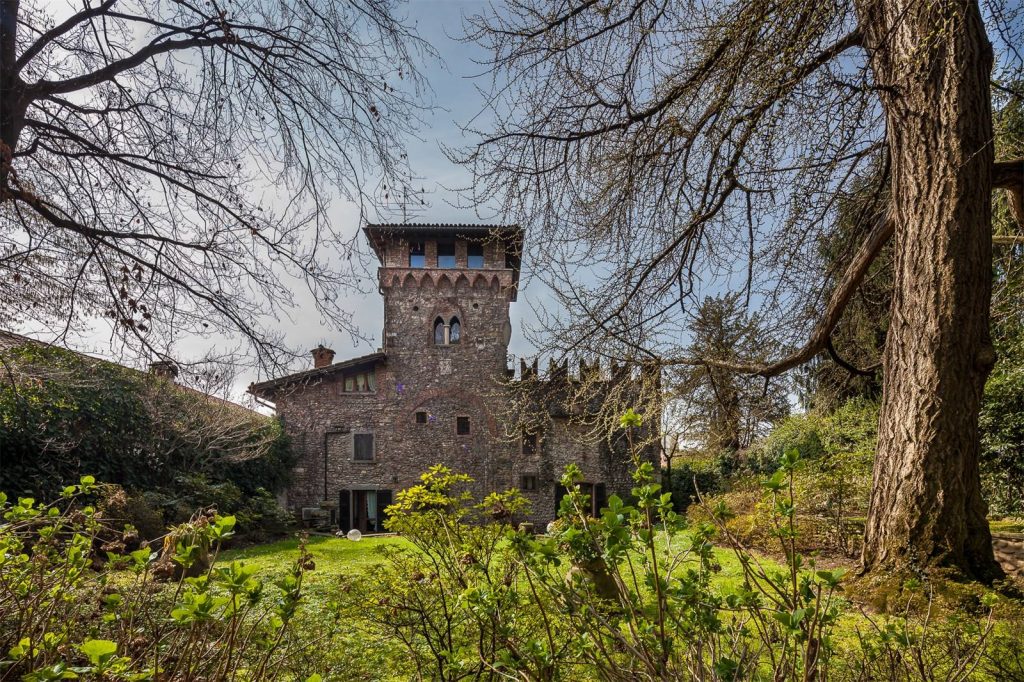 Gorle Castle Italy for sale