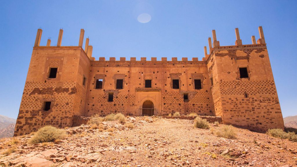 The Lion’s Watch: A Kasbah Crowned by Time and Legend