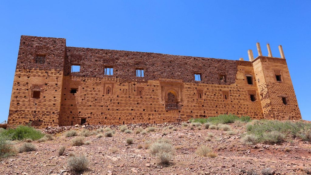 The Lion’s Watch: A Kasbah Crowned by Time and Legend
