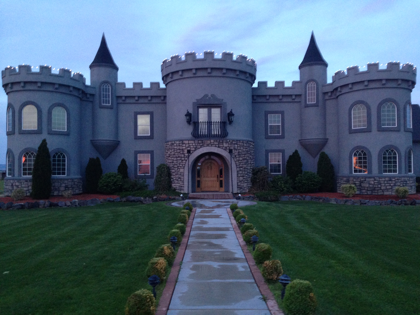 1.5m Kuna, Idaho. Landmark Fairytale Castle for Sale Castleist