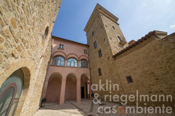 Lake Trasimeno Castle Apartment for sale