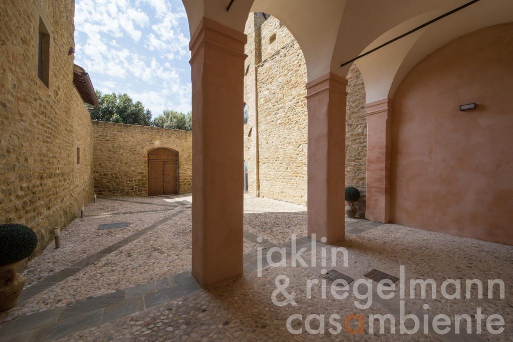 Whispers of the 13th Century: A Castle Apartment by Lake Trasimeno’s Shores