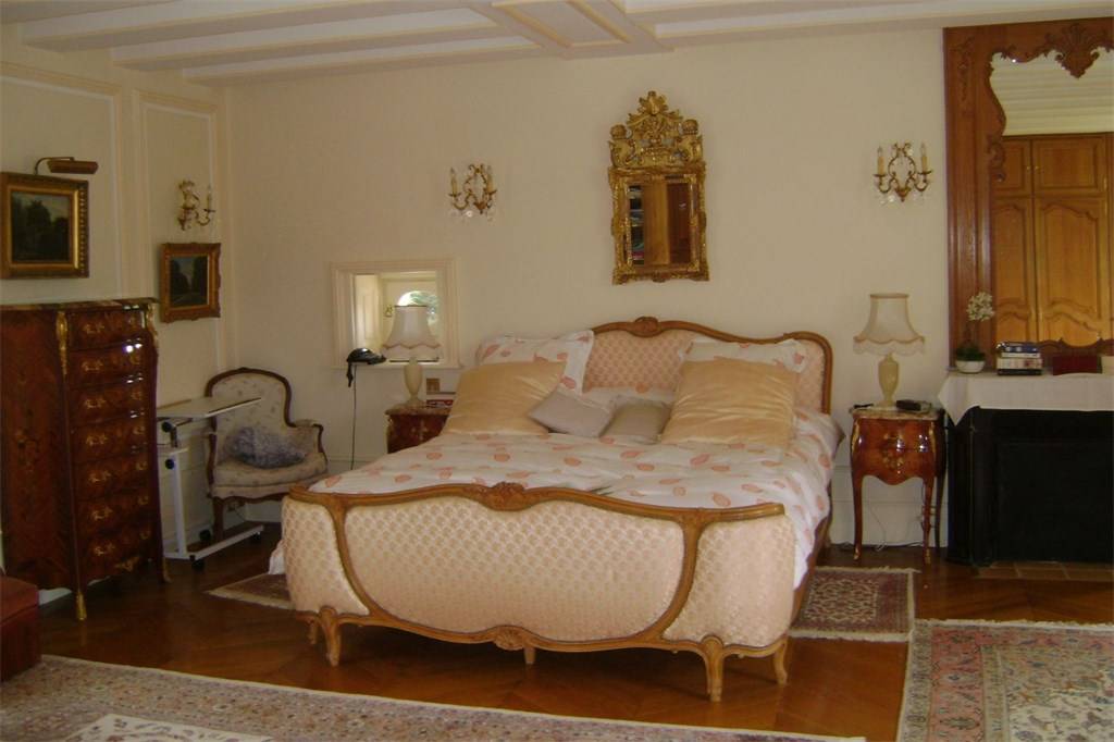 Whispers of the Loire: A Restored 18th-Century Château in Nature’s Embrace