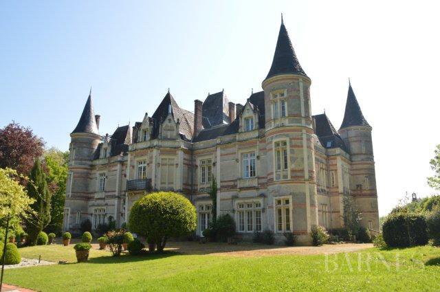 Les Herbiers France 17th and 19th century chateau for sale