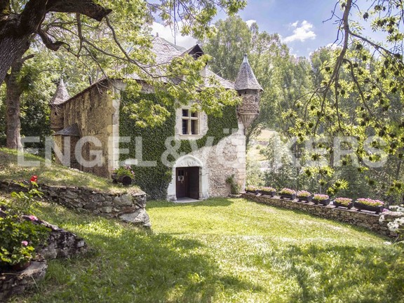 Lleida Spain Brastet Castle for sale