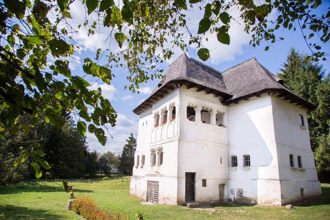 €400k Măldăreşti, ROMANIA. Fortified House For Sale Castleist