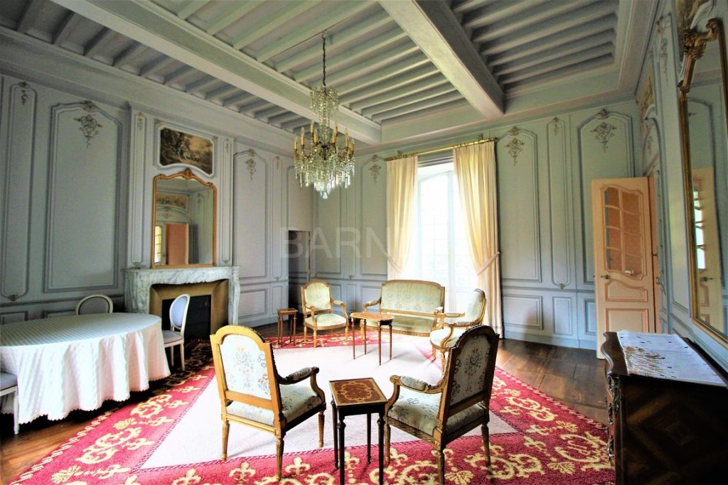 Martel Château: A Golden-Stone Dream in the Heart of Occitanie - 5