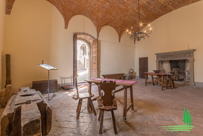 A Tenth-Century Crown: Umbria’s Whispering Castle of Noble Dreams - 5