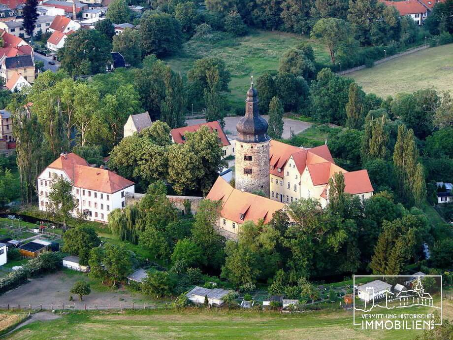 Moated castle hotel for sale Elb-Börde Germany