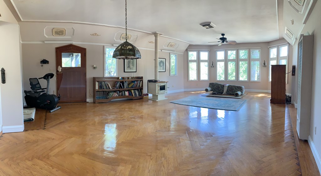 The Whispering Castle of Mountain Ranch – A Realm of Stone & Secret