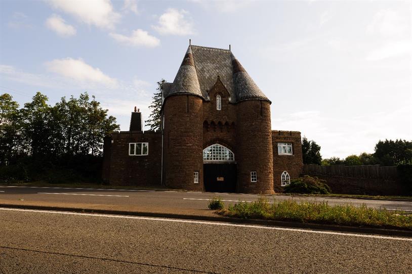 Pencraig’s Gothic Dream: A Revival Masterpiece by Edward Blore