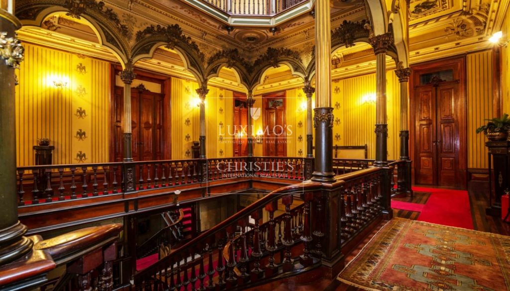 Santo Emílio: A Vinous Crown Where Time Dances on Frescoed Walls - 5