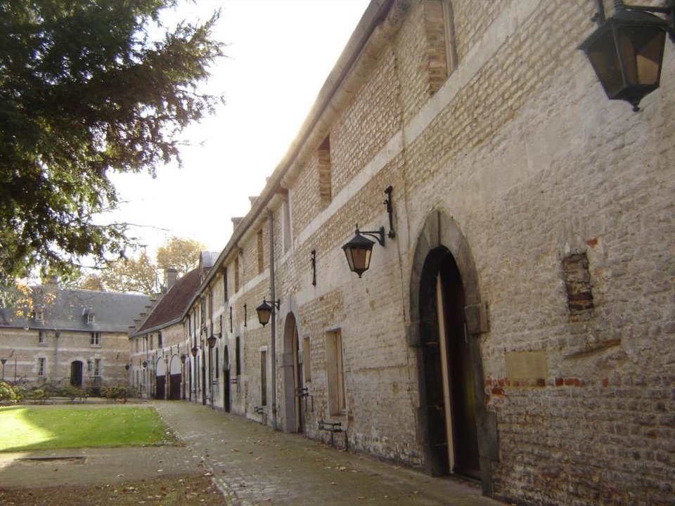 Schaloen: A Fortress of Time, Woven into Nature’s Embrace - 5