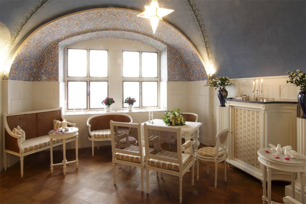 Schloss Sauerberg: A UNESCO Crown Jewel Where Legends Breathe Anew - 5