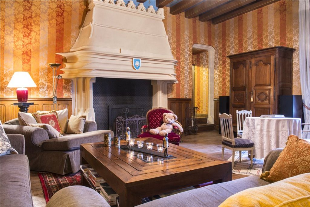Whispers of the Loire: A 19-Bedroom Château Crowned by Lake & Legend