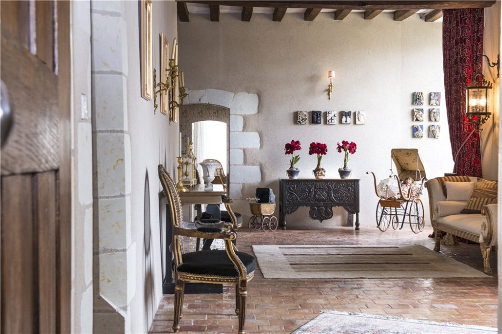 Whispers of the Loire: A 19-Bedroom Château Crowned by Lake & Legend - 5