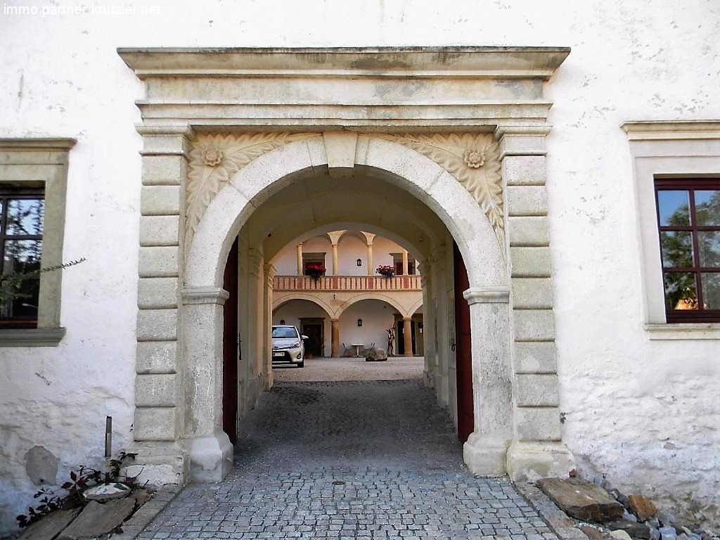 Stubenberg’s Timeless Renaissance Crown: A Styrian Castle Reborn