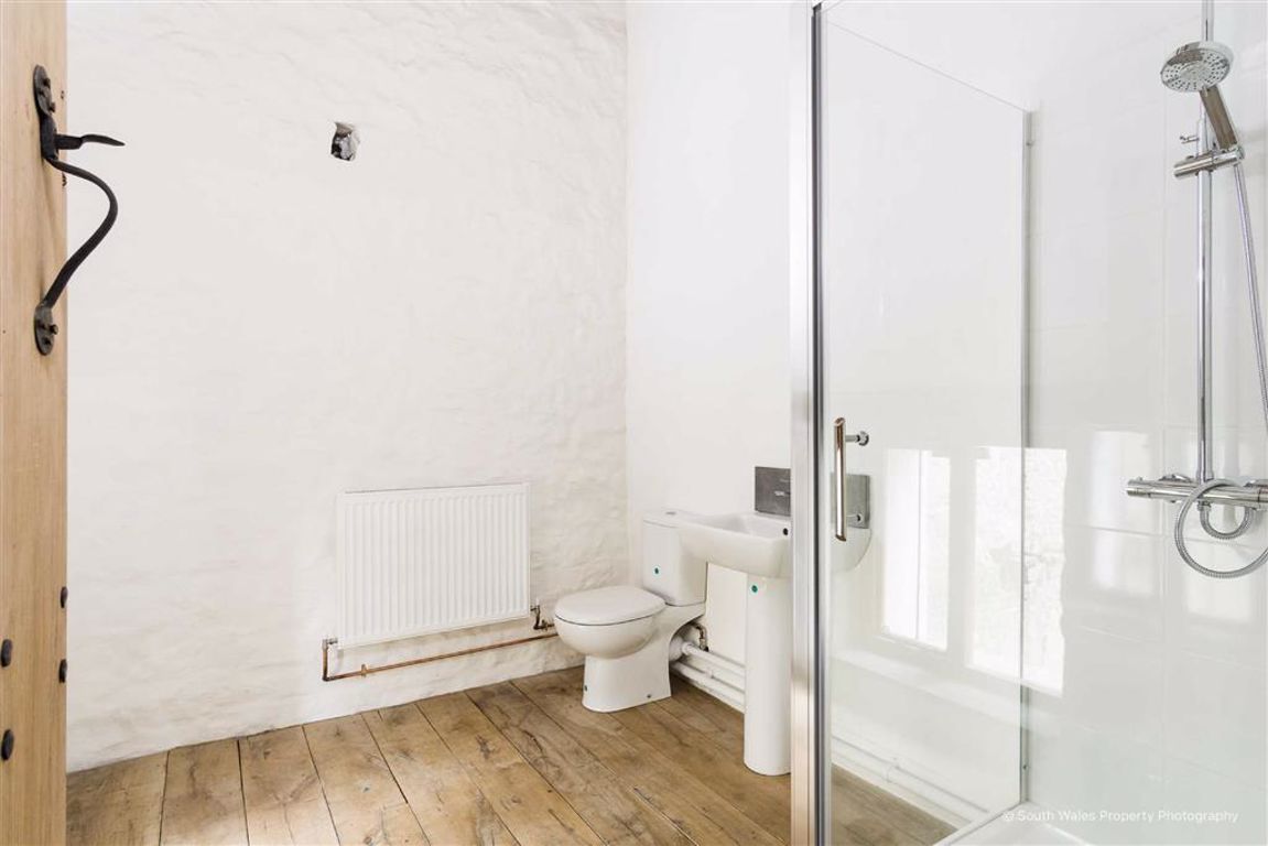 £1.25m Llantwit Major, WALES. Historic Welsh Castle Castleist