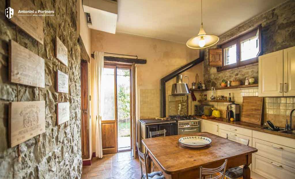 Whispers of Umbria: A Medieval Tower Sanctuary Above Todi’s Golden Hills - 5