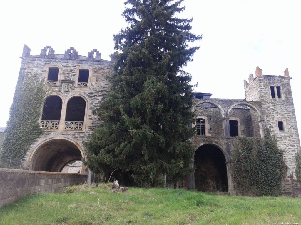 Whispers of the Sil: A 19th-Century Galician Castle Crowned by Time