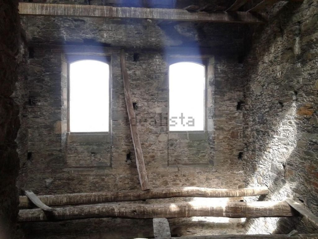 Whispers of the Sil: A 19th-Century Galician Castle Crowned by Time - 5