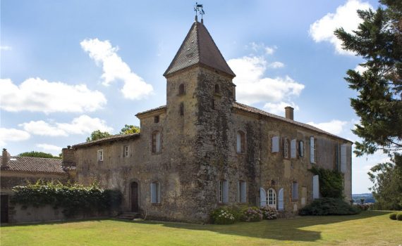 Vic Fezensac Midi Pyrenees chateau for sale