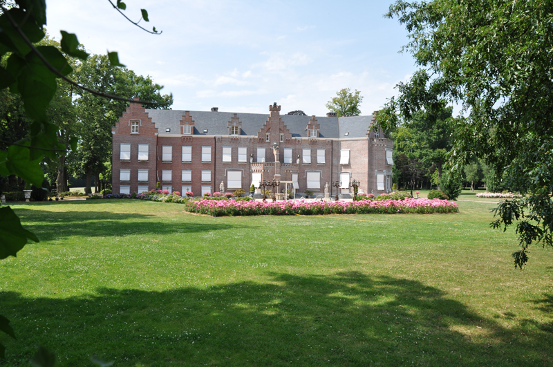 Kasteel Vroenhoven: A Timeless Belgian Vineyard Château, Reborn