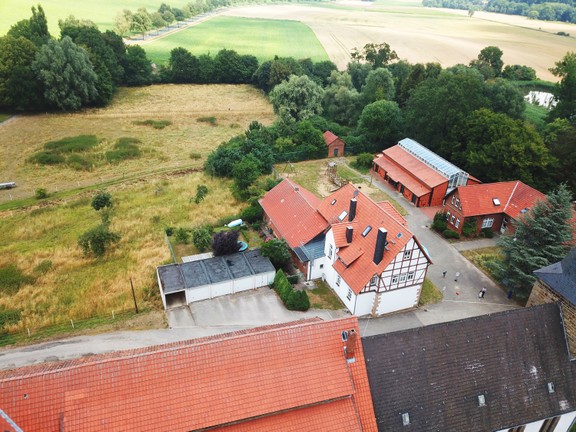 Schloss Holle: A 1579 Weser Renaissance Jewel by the Lake’s Edge