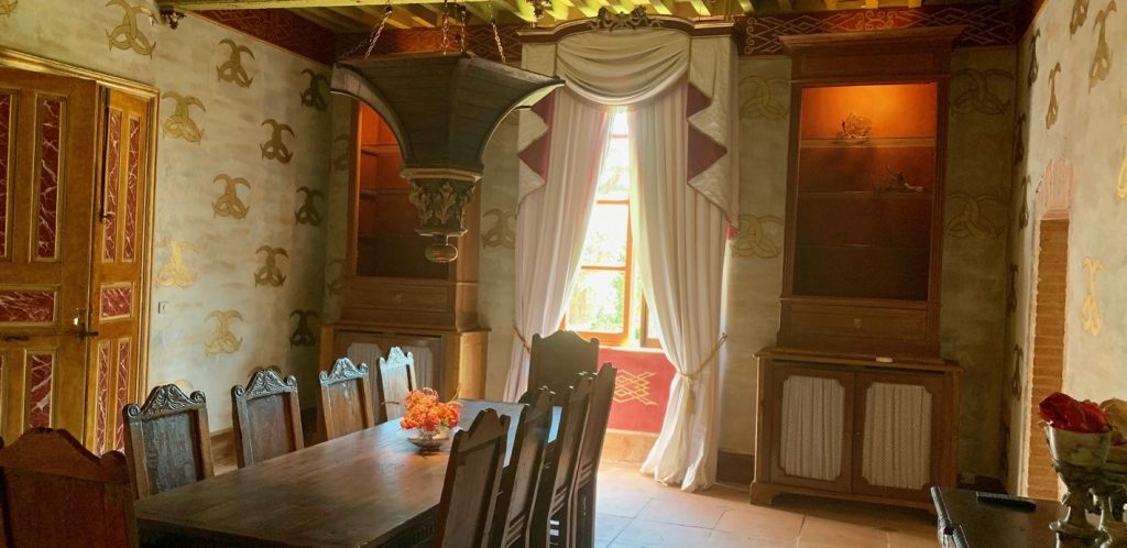 17th century tuscan style chateau nr toulouse for sale 7