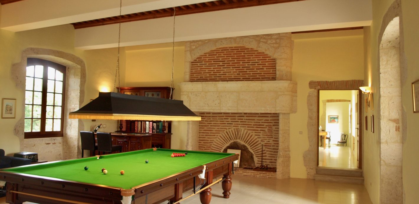 €2.55m Gers, FRANCE. Luxury Renovated Gascon Chateau For Sale Castleist